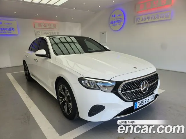 Mercedes-Benz E-Class W214 — Фото автомобиля 11