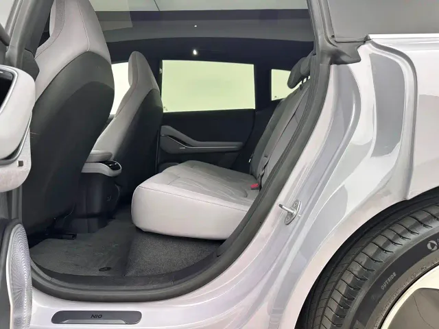 Nio ET5 Touring — Фото автомобиля 6