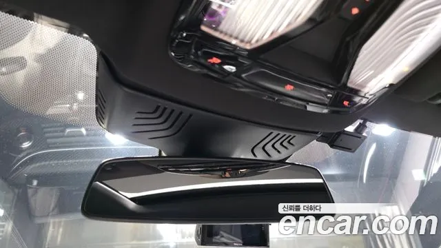 BMW 5-Series — Фото автомобиля 17