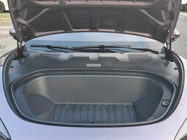 Xiaomi Auto Xiaomi SU7 2024 AWD Extended Range Advanced Smart Driving Max Edition — Фото автомобиля 12
