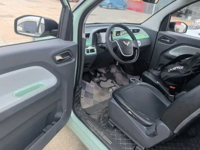 Wuling Hongguang Mini EV — Фото автомобиля 15