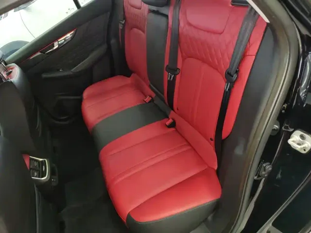 Dongfeng Yixuan MAX — Фото автомобиля 16