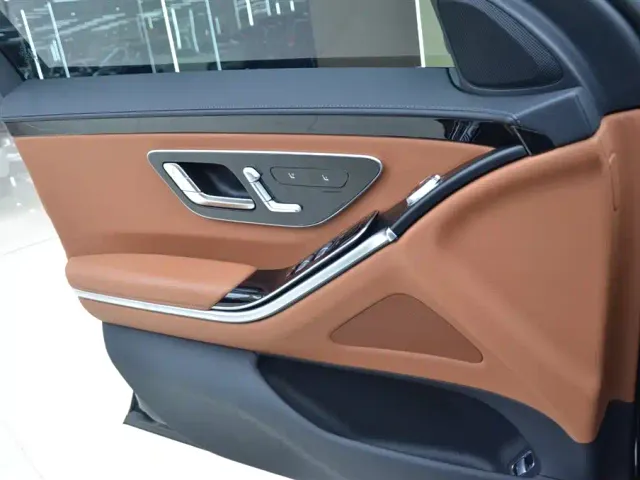 Mercedes-Benz S-Class — Фото автомобиля 6