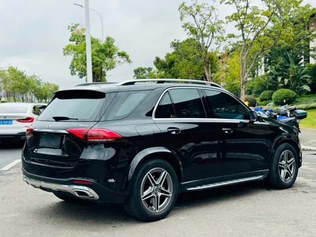 Mercedes-Benz GLE-Class — Фото автомобиля 14