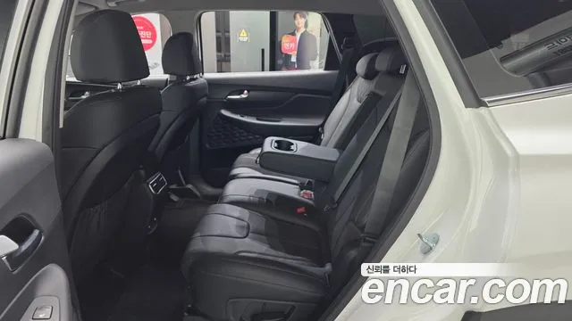 Hyundai Santafe Новый Santa Fe Дизель 2.2 2WD — Фото автомобиля 12