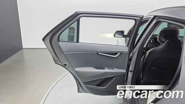 Kia Niro The All New — Фото автомобиля 14
