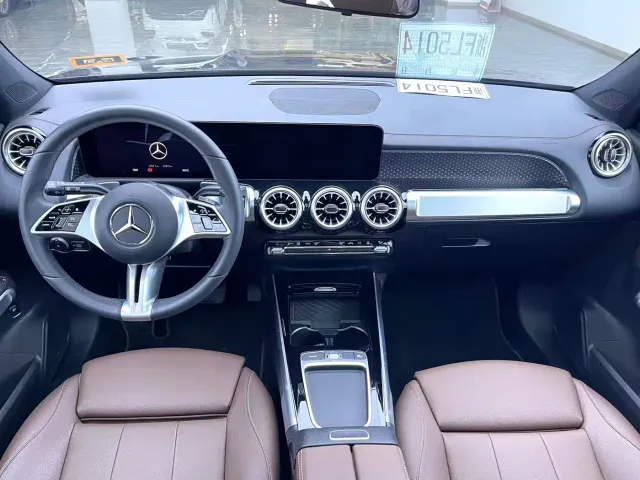 Mercedes-Benz EQB — Фото автомобиля 7