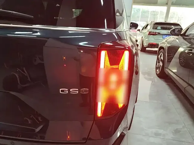 GAC Trumpchi GS8 — Фото автомобиля 7