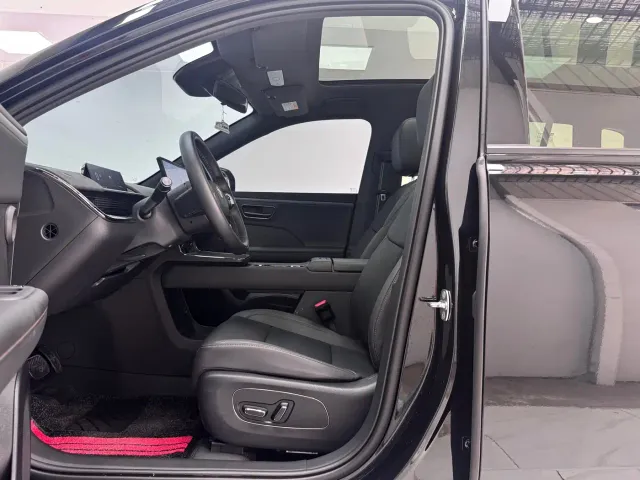 Toyota BoZhi 3X — Фото автомобиля 10