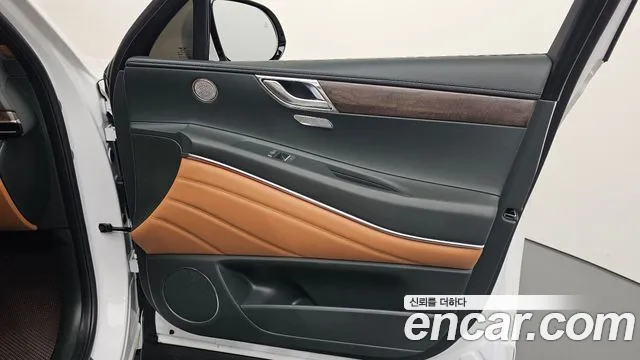 Genesis GV80 — Фото автомобиля 13