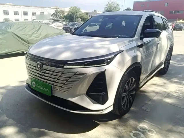 Фотография автомобиля — Changan CS75 Plus