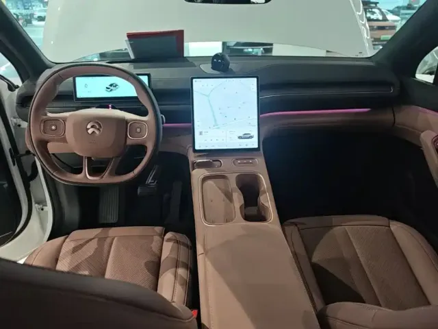 Nio EC6 — Фото автомобиля 9