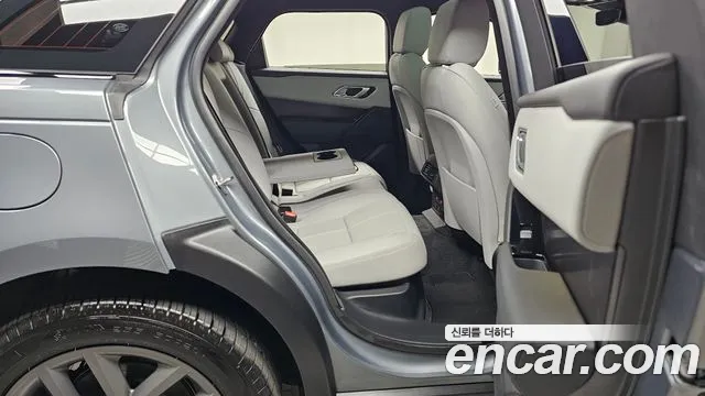 Land Rover Range Rover Velar — Фото автомобиля 17