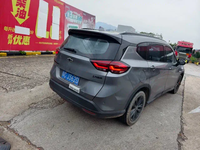 Chevrolet Orlando — Фото автомобиля 6