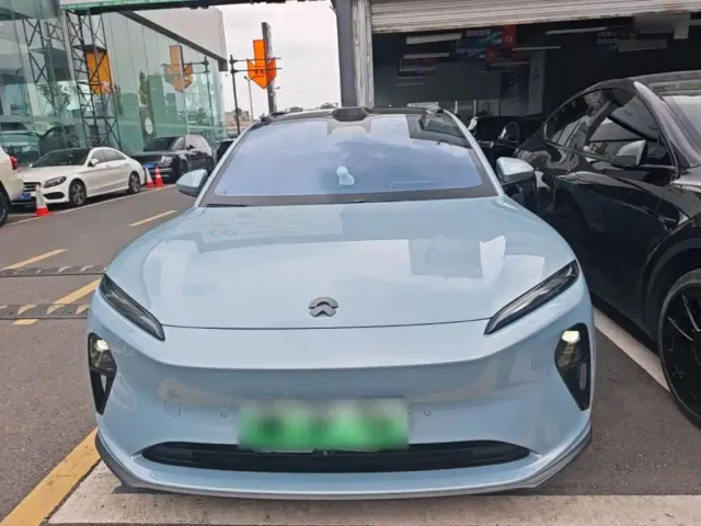 Nio ET5 Touring — Фото автомобиля 2