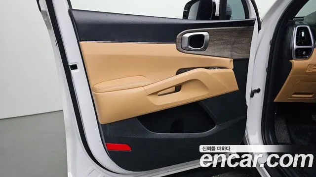Kia Sorento Sorento 4-е поколение Бензин 2.5T 2WD — Фото автомобиля 24