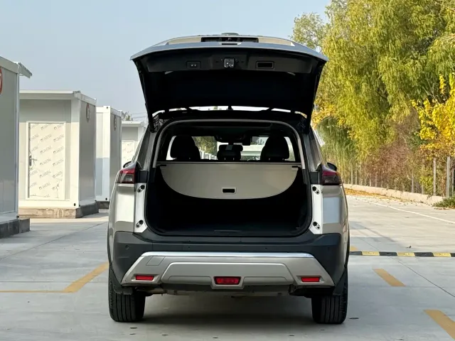 Nissan X-Trail — Фото автомобиля 9