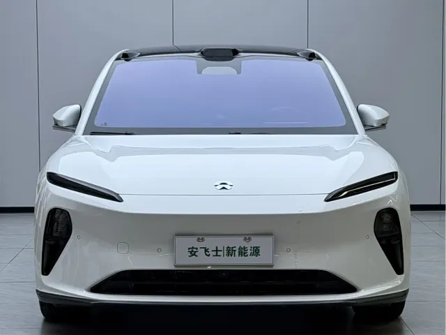 Nio ET5 Touring — Фото автомобиля 2