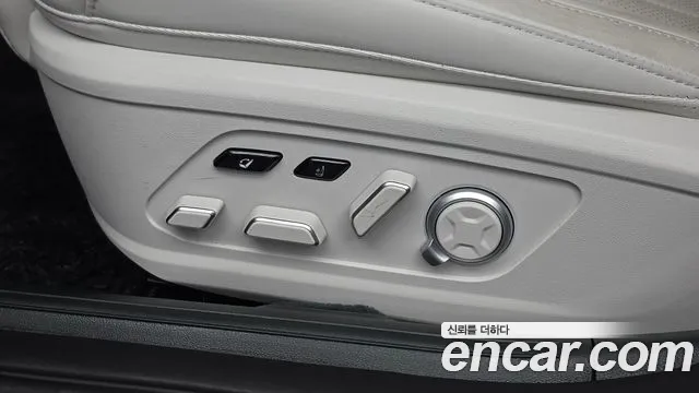 Hyundai Grandeur GN7 — Фото автомобиля 29