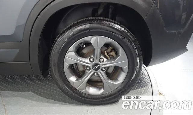 Kia Seltos — Фото автомобиля 6