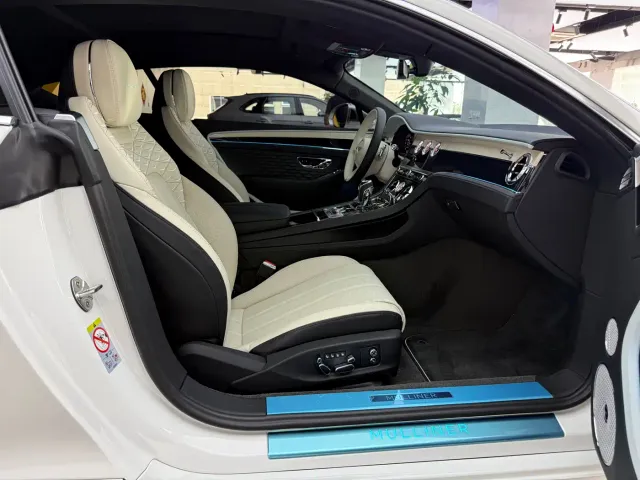 Bentley Continental Plug-in Hybrid — Фото автомобиля 9