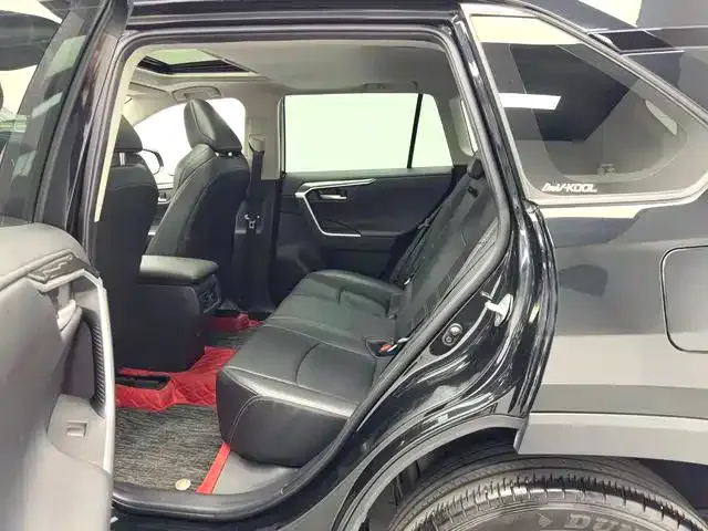 Toyota Wildlander — Фото автомобиля 6