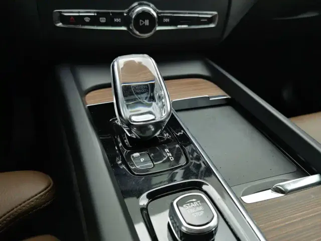Volvo Volvo XC60 2022 B5 AWD Inscription — Фото автомобиля 13