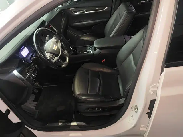 Cadillac XT5 — Фото автомобиля 14