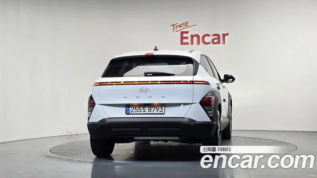 Hyundai Kona SX2 — Фото автомобиля 4