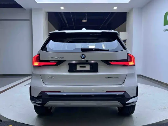 BMW X1 — Фото автомобиля 6