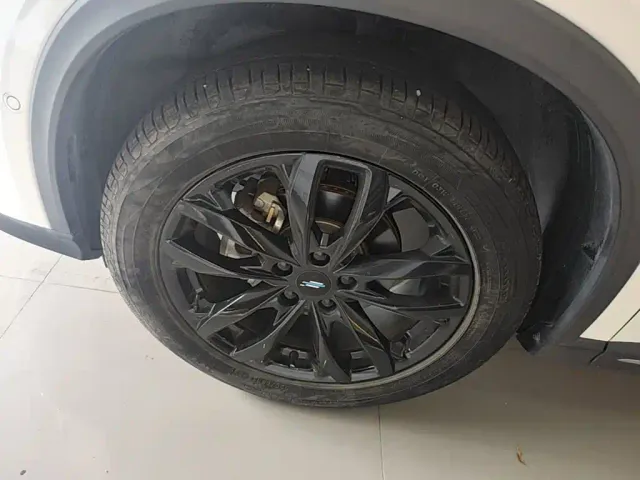 Changan X5 Plus — Фото автомобиля 22