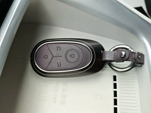 Geely Starry Wish — Фото автомобиля 8
