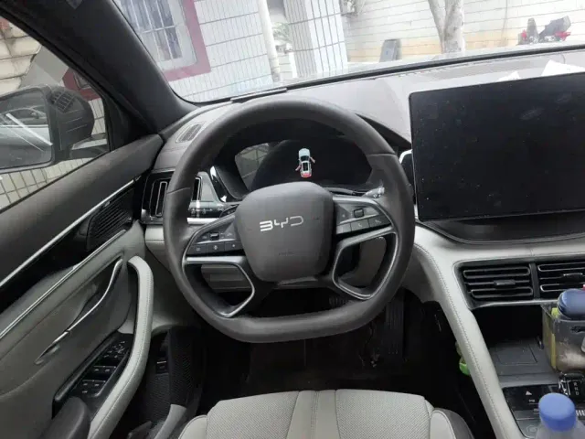 BYD Song PLUS PHEV 2025 DM-i Smart Driving Edition 112KM Honor — Фото автомобиля 2