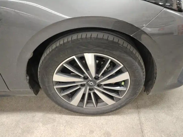 Changan Qiyuan A05 — Фото автомобиля 6