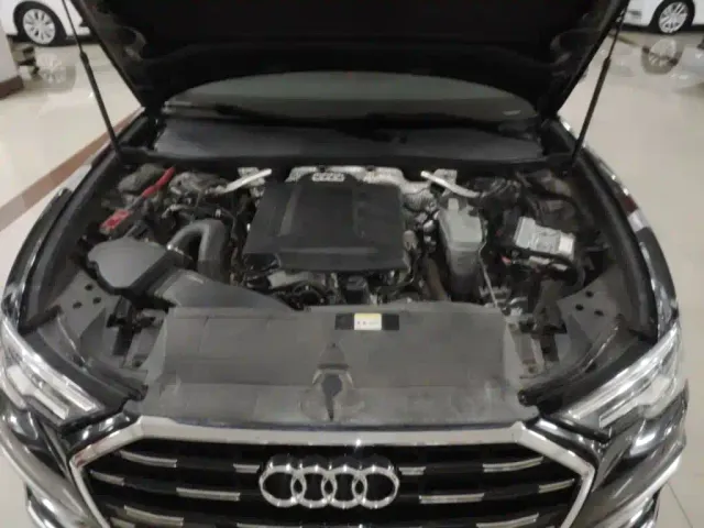 Audi A6L — Фото автомобиля 19