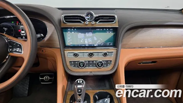 Bentley Bentayga Bentayga 4.0 V8 Azure — Фото автомобиля 19
