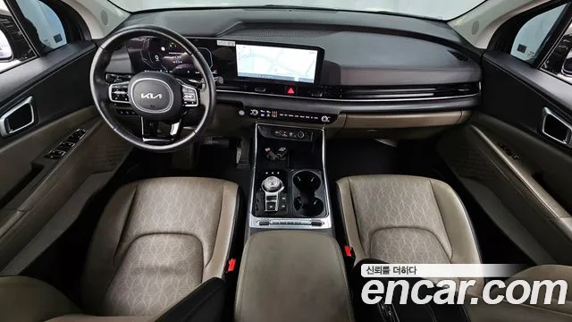 Kia Carnival Generation 4 — Фото автомобиля 10