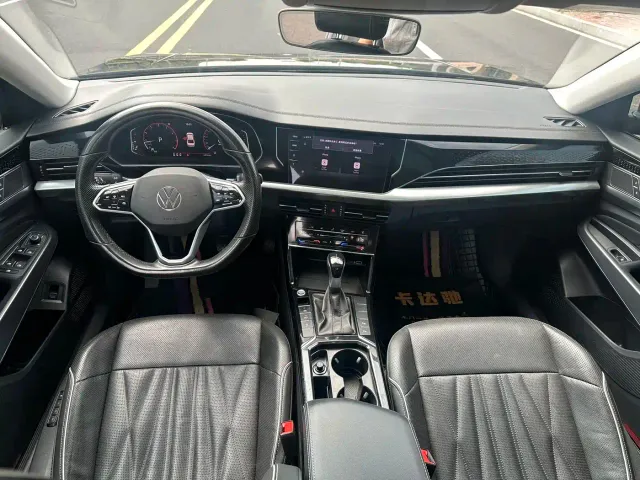 Volkswagen Passat — Фото автомобиля 6