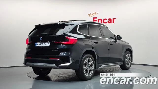 BMW X1 U11 — Фото автомобиля 2