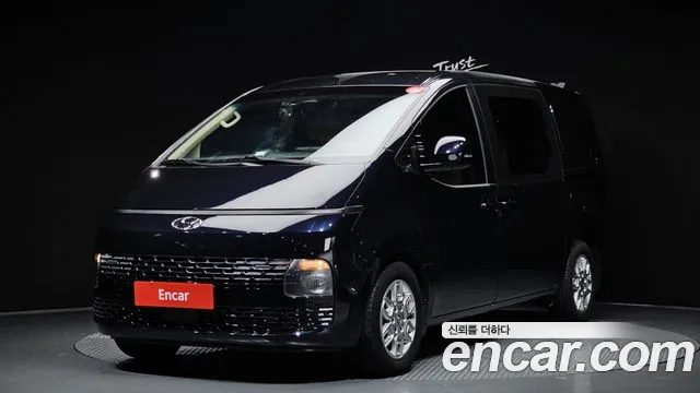Фотография автомобиля — Hyundai Staria