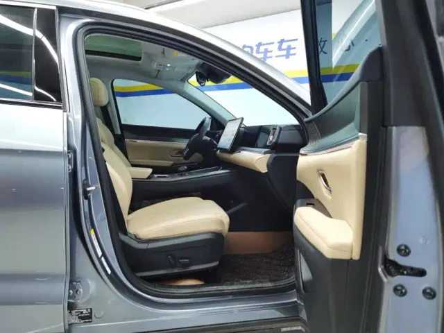BYD Song Pro — Фото автомобиля 8