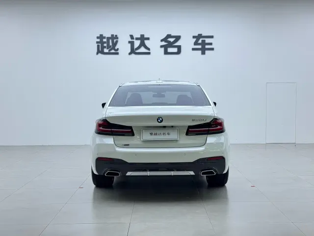 BMW 5 Series — Фото автомобиля 20