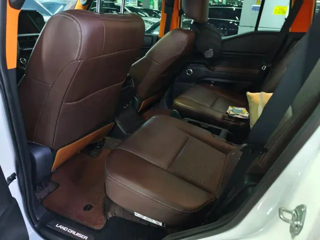 Toyota Prado — Фото автомобиля 14