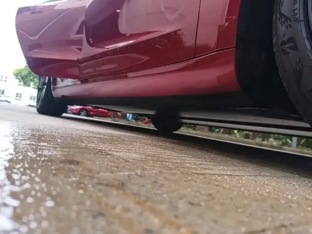 Tesla Model 3 — Фото автомобиля 20