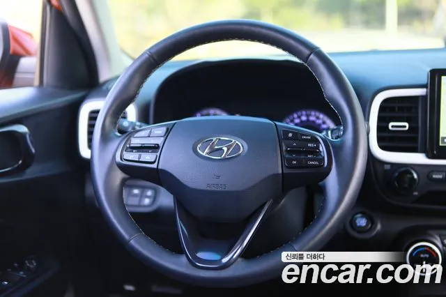 Hyundai Venue — Фото автомобиля 16