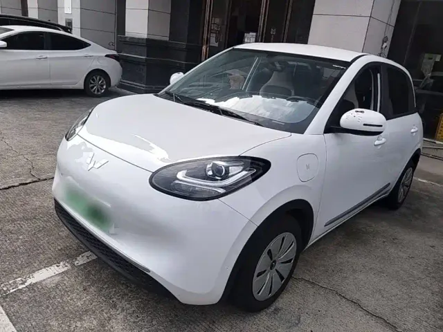 Фотография автомобиля — Wuling Bingo