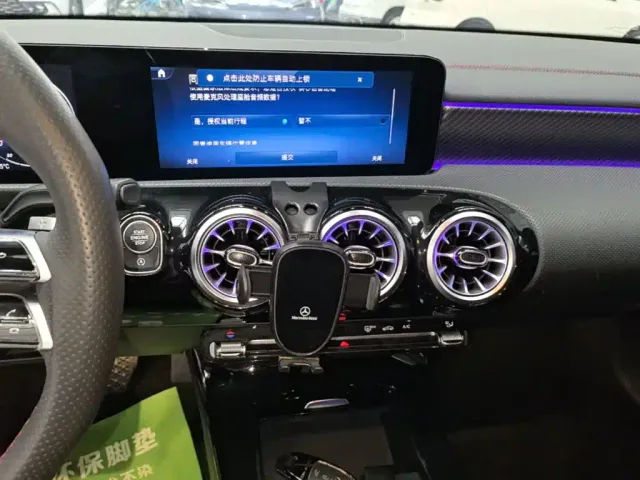 Mercedes-Benz A-Class — Фото автомобиля 12