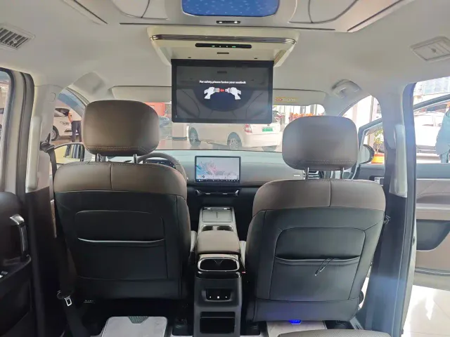 Wuling Starlight 730 — Фото автомобиля 19