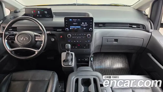 Hyundai Staria — Фото автомобиля 10