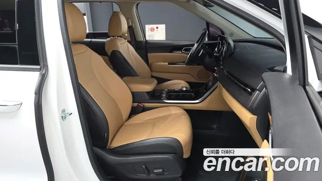 Kia Carnival Generation 4 — Фото автомобиля 11